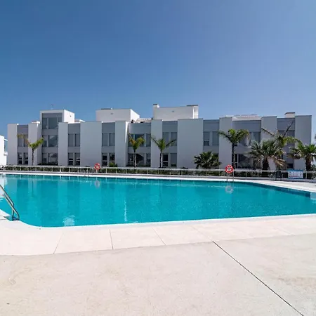 Daire Lm31b - Large Family Apartment, Shared Pool Estepona