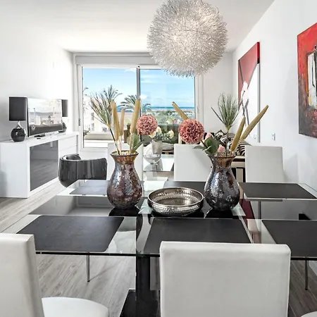 Lm31b - Large Family Apartment, Shared Pool Estepona